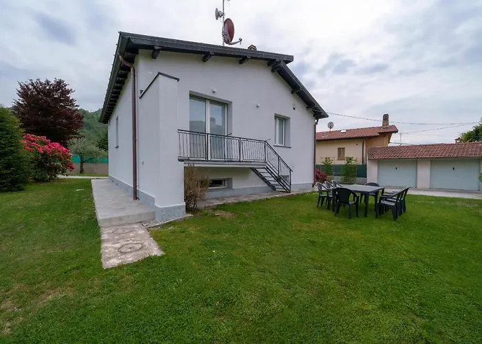 Holiday home Casa Acqua Dolce Maccagno